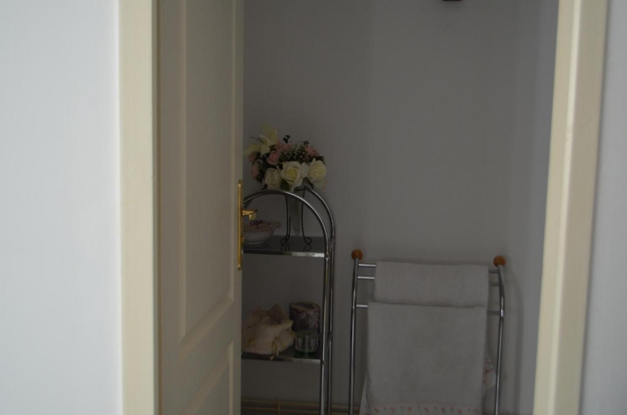 Chambre d'hôtes THE YELLOW CUBE Aubiere Ngoại thất bức ảnh